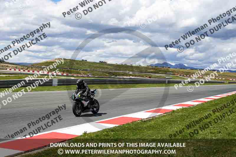 cadwell no limits trackday;cadwell park;cadwell park photographs;cadwell trackday photographs;enduro digital images;event digital images;eventdigitalimages;navarra;no limits trackdays;peter wileman photography;racing digital images;trackday digital images;trackday photos